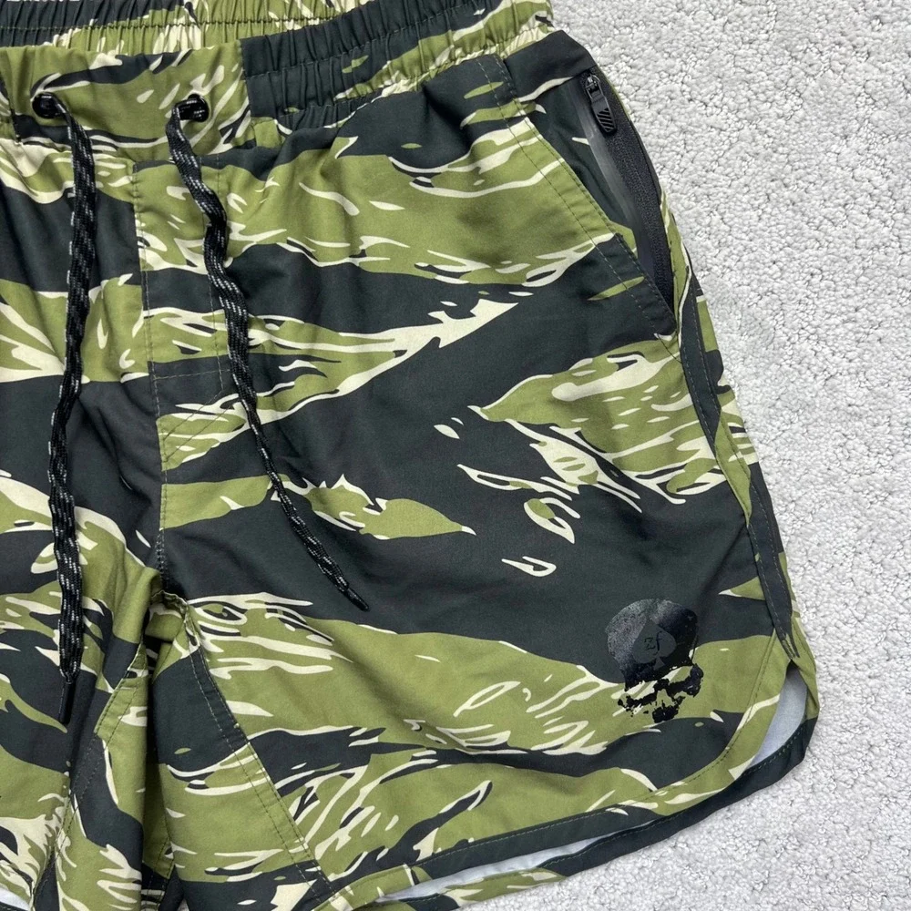 Zero Foxtrot Shorts Mens M Green Black Tiger Stripe Camo Training Athletic Skull